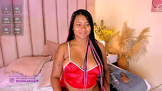 Snapshot of Milan_ebony chatting on 09-10-25, 11:53 Milan ebony online show from 09-10-25, 11:53