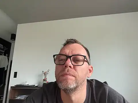 xmnbx77 online show from 10-21-25, 09:09