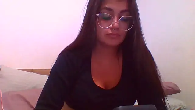 Snapshot of isa_ofc2024 chatting on 07-16-26, 08:50 isa ofc2024 online show from 07-16-26, 08:50