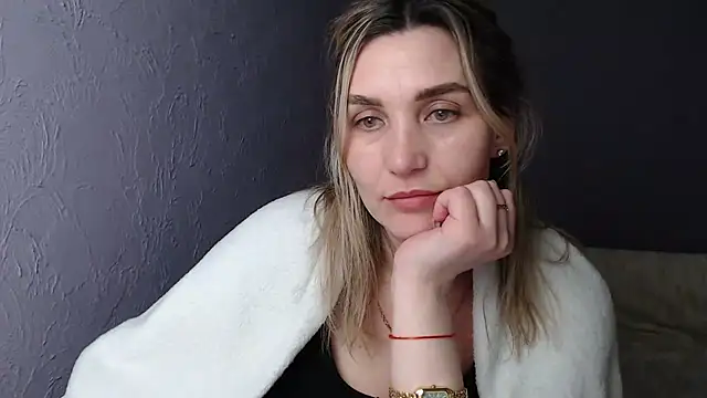 Snapshot of _sexy_lady chatting on 02-28-25, 02:20  sexy lady online show from 02-28-25, 02:20