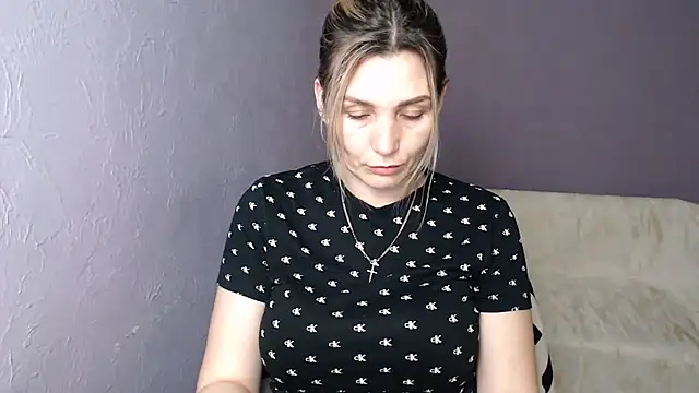 Snapshot of _sexy_lady chatting on 02-27-25, 01:49  sexy lady online show from 02-27-25, 01:49