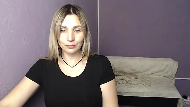 Snapshot of _sexy_lady chatting on 09-27-25, 01:50  sexy lady online show from 09-27-25, 01:50