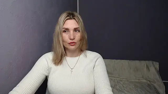 Snapshot of _sexy_lady chatting on 03-15-25, 02:23  sexy lady online show from 03-15-25, 02:23