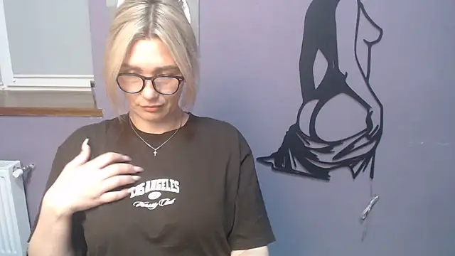 Snapshot of _sexy_lady chatting on 05-21-26, 12:46 sexy lady online show from 05-21-26, 12:46