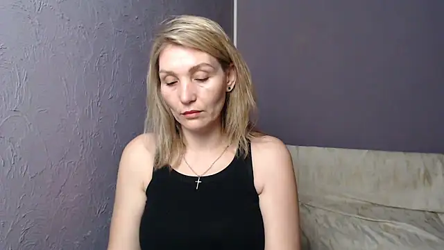 Snapshot of _sexy_lady chatting on 03-21-25, 01:45  sexy lady online show from 03-21-25, 01:45