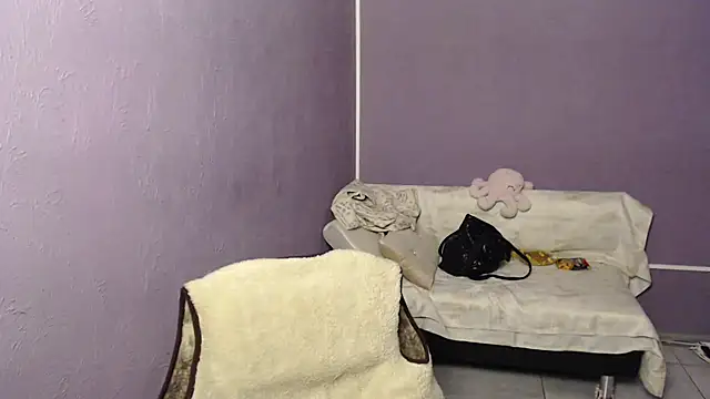 Snapshot of _sexy_lady chatting on 10-19-25, 01:14  sexy lady online show from 10-19-25, 01:14