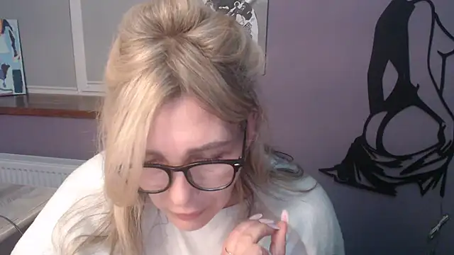Snapshot of _sexy_lady chatting on 05-11-26, 04:04 sexy lady online show from 05-11-26, 04:04