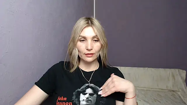 Snapshot of _sexy_lady chatting on 03-13-25, 08:22  sexy lady online show from 03-13-25, 08:22