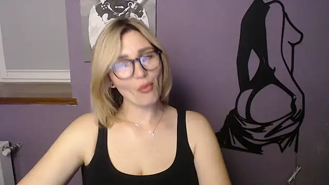 Snapshot of _sexy_lady chatting on 06-17-26, 01:54 sexy lady online show from 06-17-26, 01:54