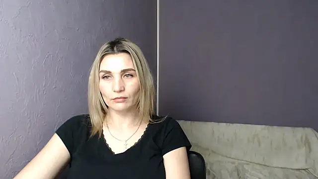Snapshot of _sexy_lady chatting on 02-20-25, 07:30  sexy lady online show from 02-20-25, 07:30