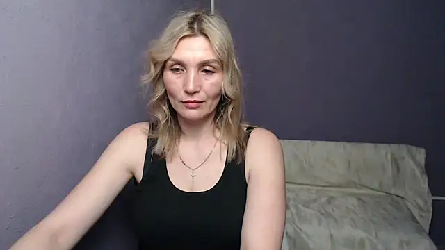 Snapshot of _sexy_lady chatting on 03-16-25, 04:23  sexy lady online show from 03-16-25, 04:23