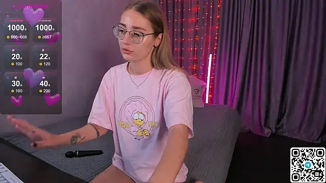 LivyyBossom online show from 09-25-25, 05:30