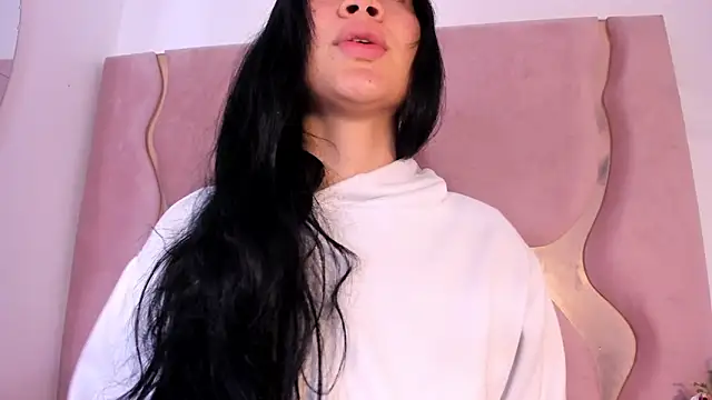 Sofia-candyht online show from 06-10-26, 08:43