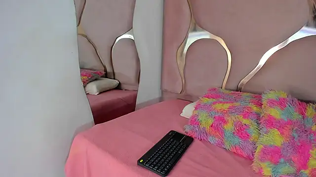 Sofia-candyht online show from 05-05-26, 08:56
