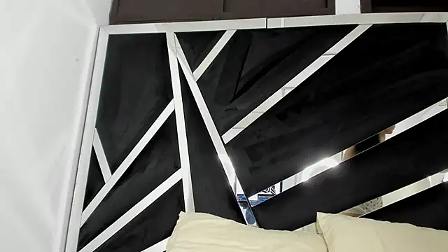 Sofia-candyht online show from 03-06-25, 08:59