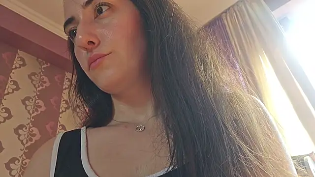 Snapshot of AlejandraDelaney chatting on 06-21-26, 12:33 AlejandraDelaney online show from 06-21-26, 12:33
