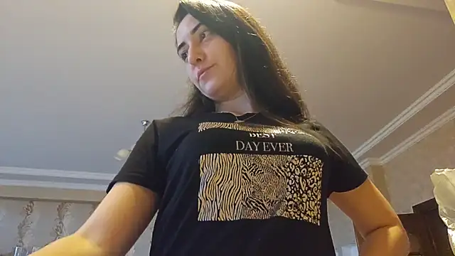 AlejandraDelaney online show from 11-04-25, 12:09