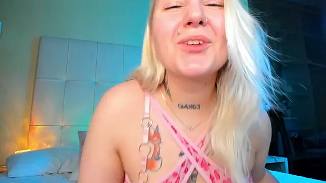 Debbie Taylor online show from 11-26-25, 05:13