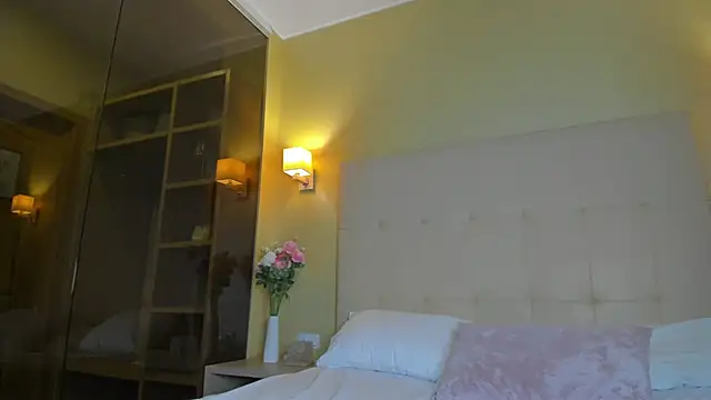 Debbie Taylor online show from 12-02-25, 07:04