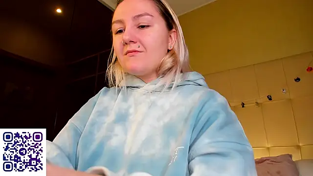 Debbie Taylor online show from 11-07-25, 05:17