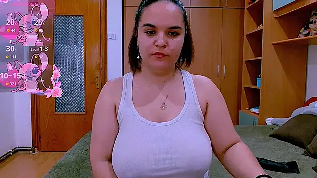 Snapshot of Ella-Diamond chatting on 11-03-25, 06:51 Ella-Diamond online show from 11-03-25, 06:51