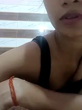 Snapshot of Rajni-Mehra chatting on 09-29-25, 05:36 Rajni-Mehra online show from 09-29-25, 05:36