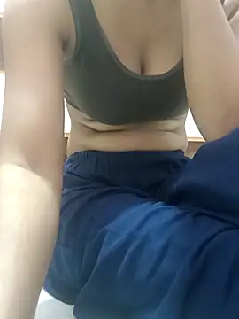 Snapshot of Rajni-Mehra chatting on 09-21-25, 05:34 Rajni-Mehra online show from 09-21-25, 05:34