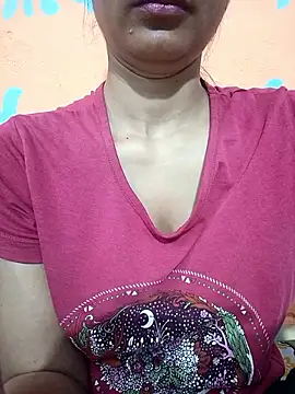 Snapshot of Rajni-Mehra chatting on 06-11-26, 02:53 Rajni-Mehra online show from 06-11-26, 02:53