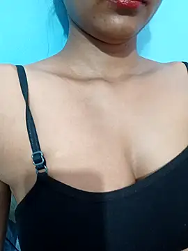Snapshot of Rajni-Mehra chatting on 07-18-26, 04:54 Rajni-Mehra online show from 07-18-26, 04:54