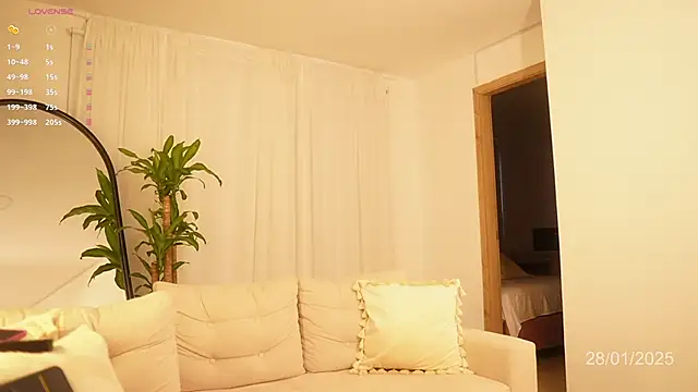 Snapshot of veronica_mendez1 chatting on 01-28-25, 11:38 veronica mendez1 online show from 01-28-25, 11:38