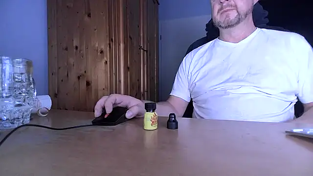 Tom PP cgn online show from 11-09-25, 05:44