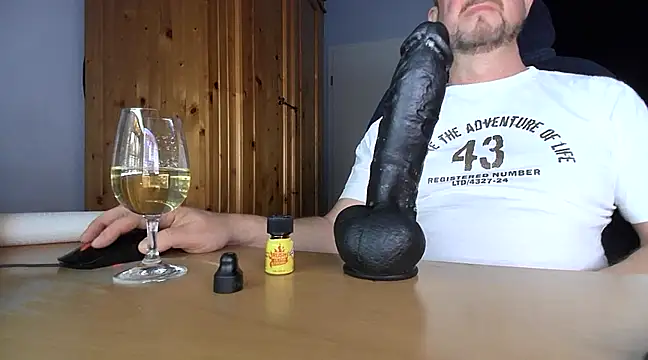 Tom PP cgn online show from 01-18-25, 09:24