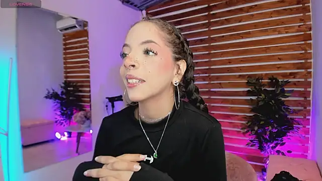 Sapphire Venuss online show from 02-04-26, 01:22