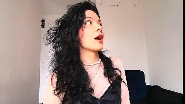 miabeautyxx online show from 03-20-26, 01:56