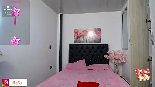 lily f00x online show from 12-20-25, 12:30