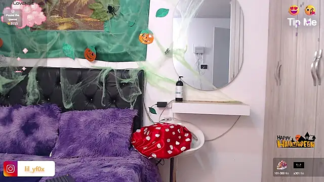 lily f00x online show from 10-11-25, 01:12