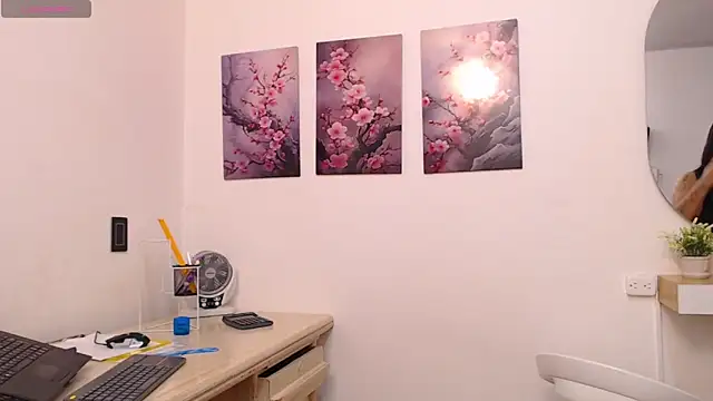 lily f00x online show from 02-21-26, 12:40