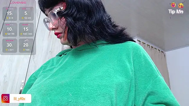lily f00x online show from 09-20-25, 12:43