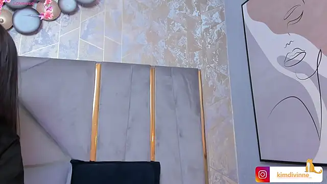 Snapshot of KimDevinne chatting on 02-20-25, 02:51 KimDevinne online show from 02-20-25, 02:51