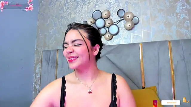 KimDevinne online show from 11-21-25, 02:32