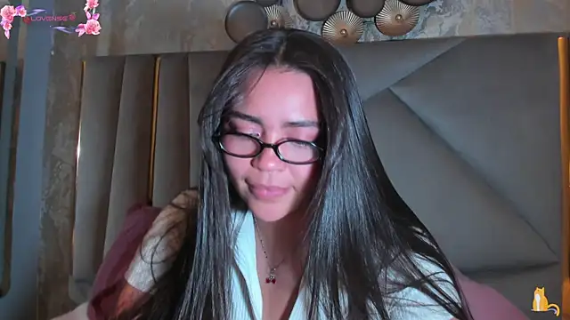 KimDevinne online show from 07-12-26, 02:56
