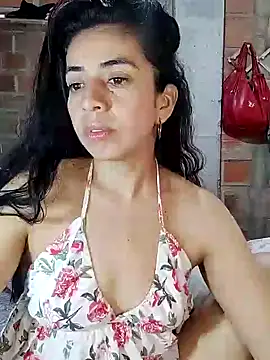 Snapshot of anngela01 chatting on 12-11-24, 02:11 anngela01 online show from 12-11-24, 02:11