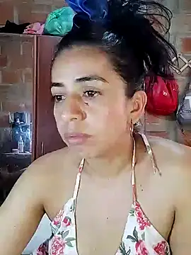 Snapshot of anngela01 chatting on 12-11-24, 05:15 anngela01 online show from 12-11-24, 05:15