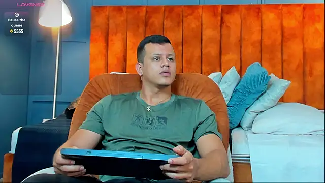 Alex towers online show from 12-21-24, 09:58