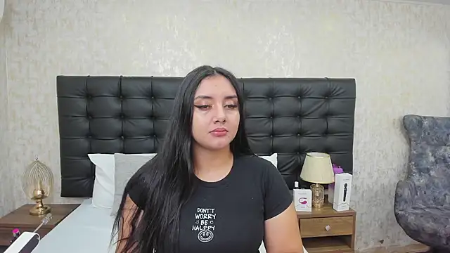 Snapshot of AmaliaDalton chatting on 09-19-25, 11:25 AmaliaDalton online show from 09-19-25, 11:25