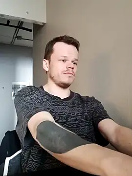 Maksiii-all online show from 02-26-25, 01:32