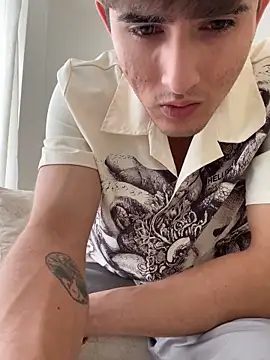 Snapshot of PhilipRich chatting on 04-04-26, 04:57 PhilipRich online show from 04-04-26, 04:57