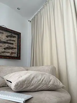 Snapshot of PhilipRich chatting on 04-09-26, 04:57 PhilipRich online show from 04-09-26, 04:57