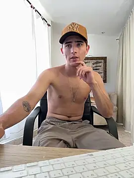 Snapshot of PhilipRich chatting on 03-28-26, 04:30 PhilipRich online show from 03-28-26, 04:30