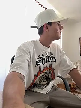 Snapshot of PhilipRich chatting on 04-02-26, 04:13 PhilipRich online show from 04-02-26, 04:13